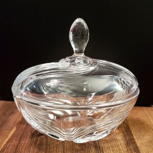 Vintage Cristal D'arques 24% Lead Crystal Oval Candy Sugar Bon Bon Dish with Lid